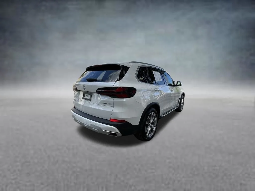 Certified Used 2026 White BMW sDrive40i image 7