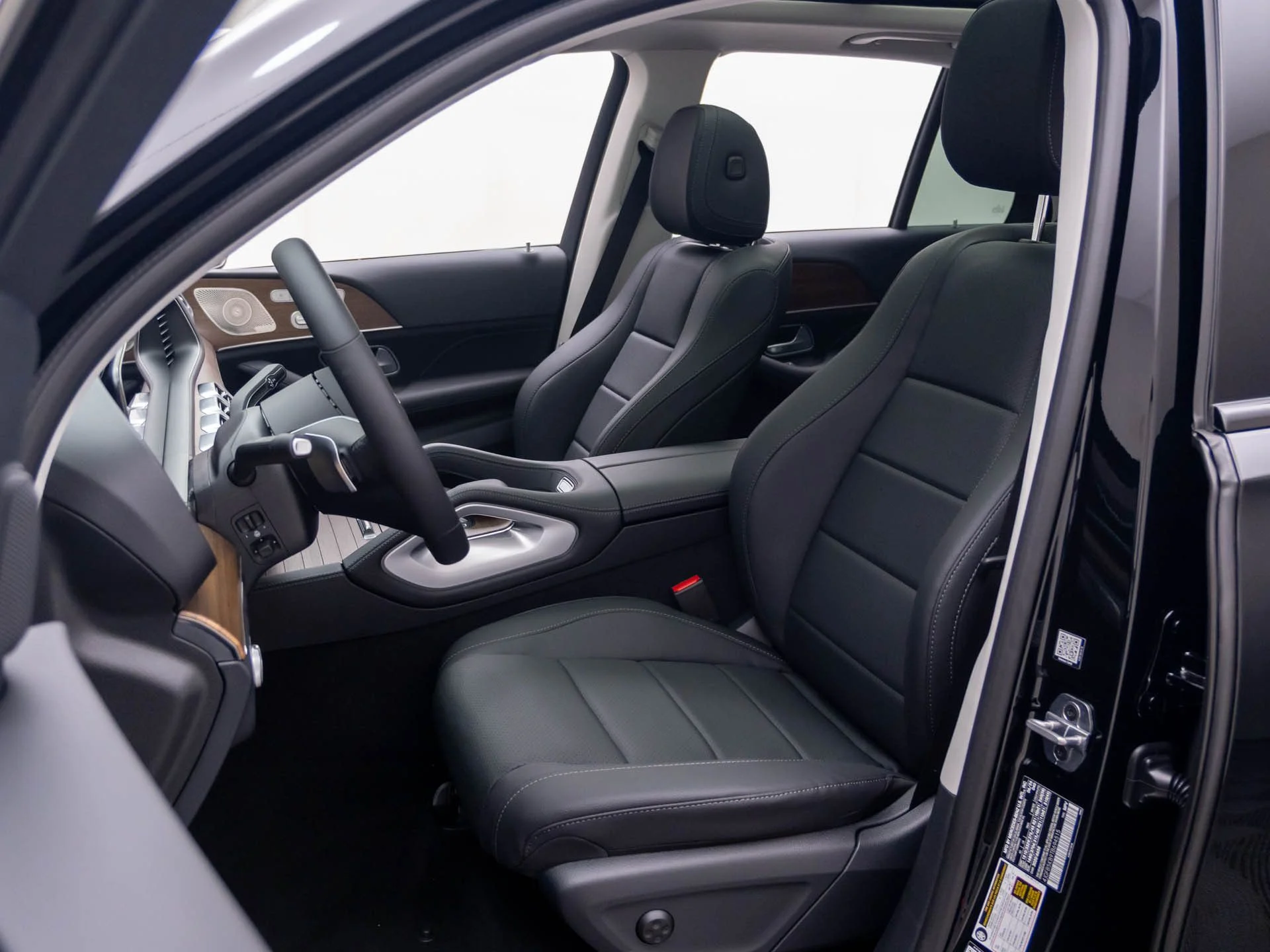 New 2026 Black Mercedes-Benz GLE 450 image 17