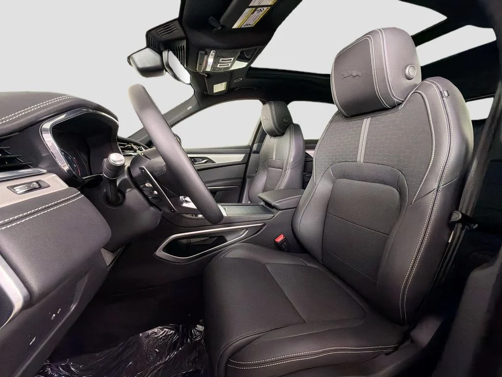 2026 Jaguar F-Pace R-Dynamic S - Photo 22