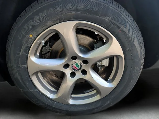 Used 2021 White Alfa Romeo Sprint image 8