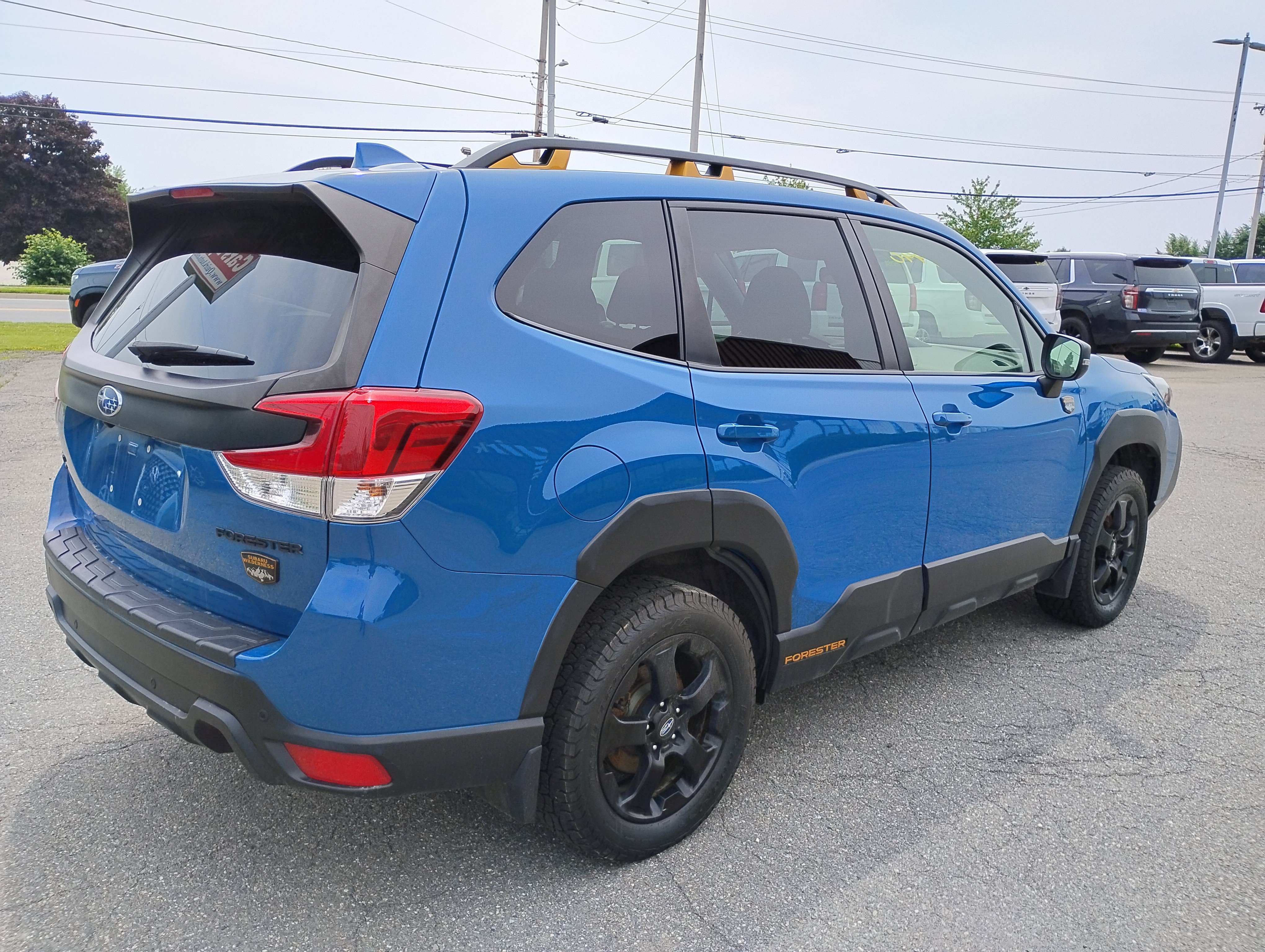 Used 2022 Geyser Blue Subaru Wilderness image 5