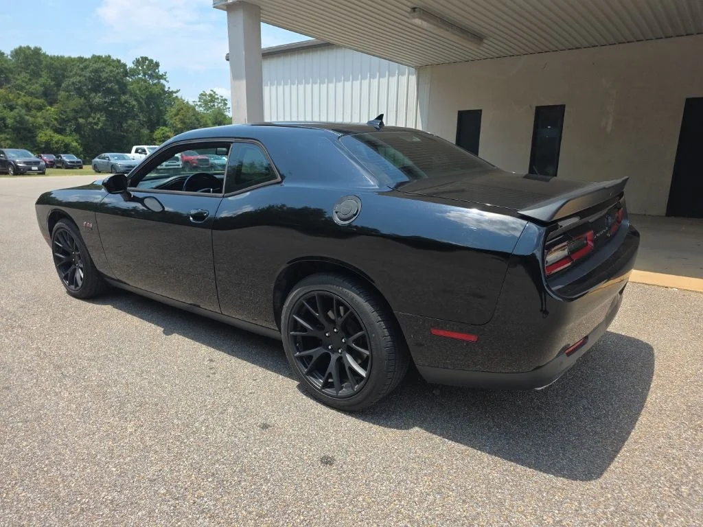 Used 2018 Black Dodge R/T image 3