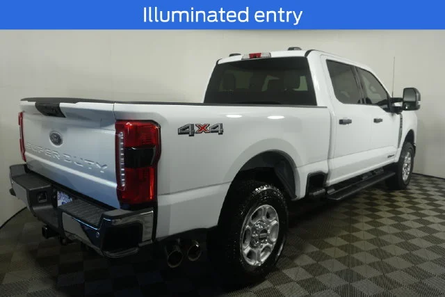 New 2026 Oxford White Ford F-250® XLT image 21
