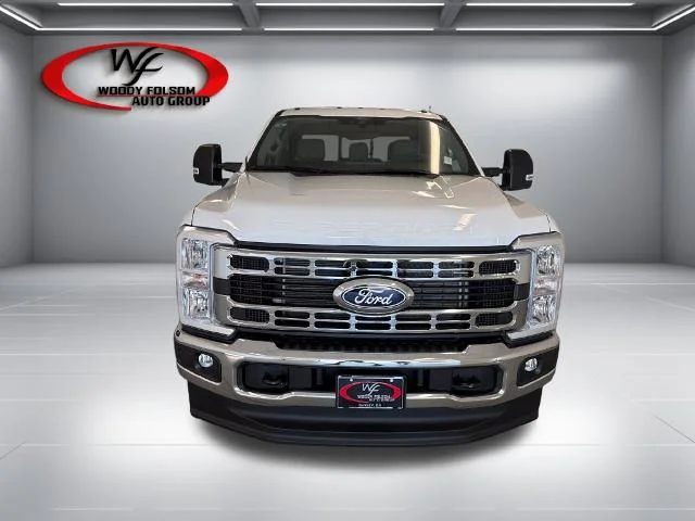 New 2027 Oxford White Ford F-350® XL image 18