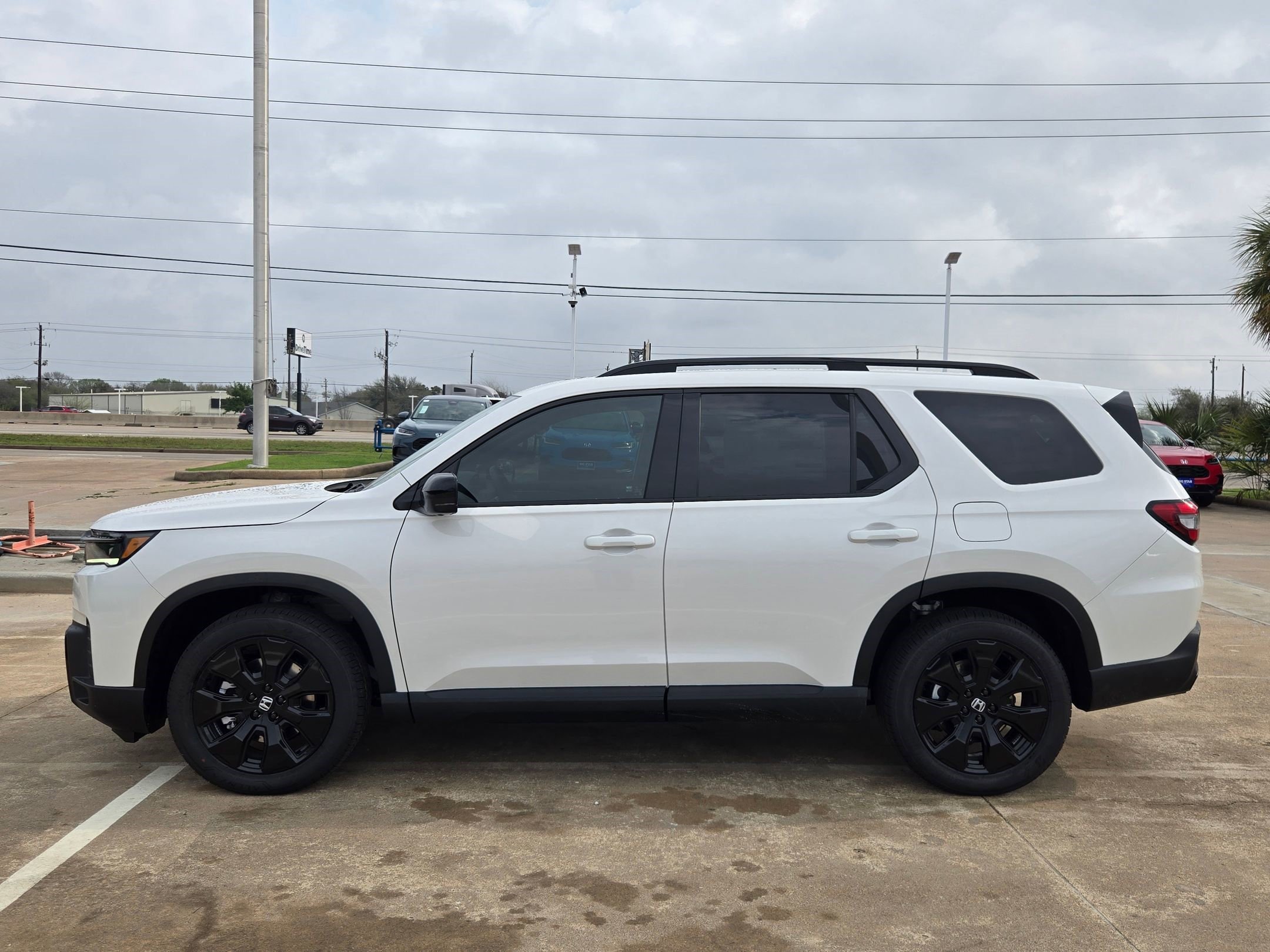 New 2026 Platinum White Pearl Honda Black Edition image 7