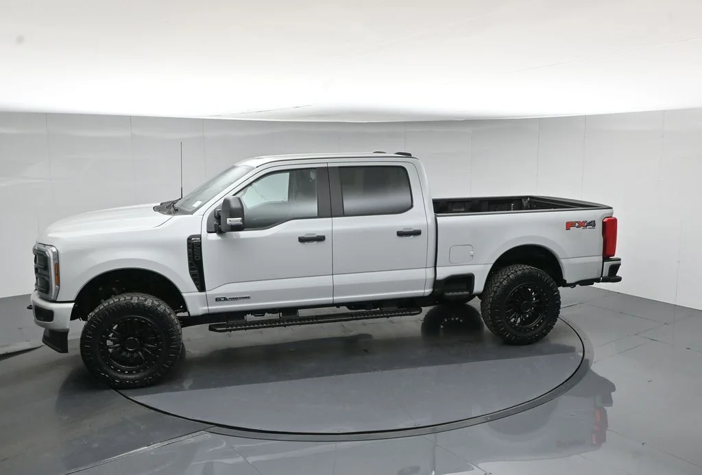 New 2026 Avalanche Ford XL image 42