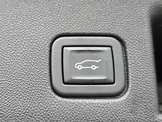 Used 2023 Sterling Gray Metallic Chevrolet LT image 39