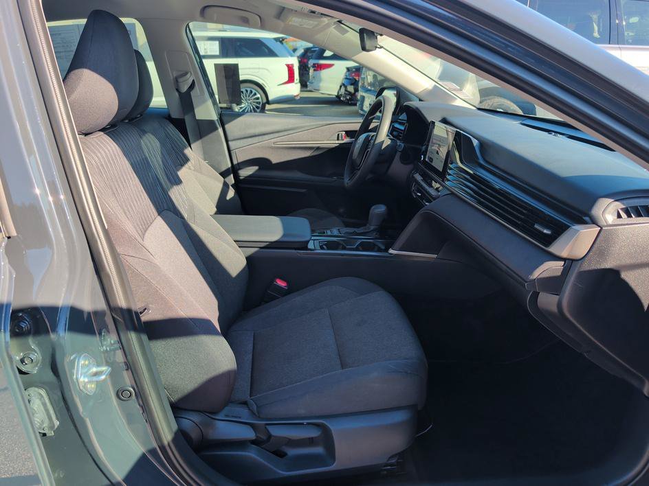 Used 2026 Underground Toyota LE image 12