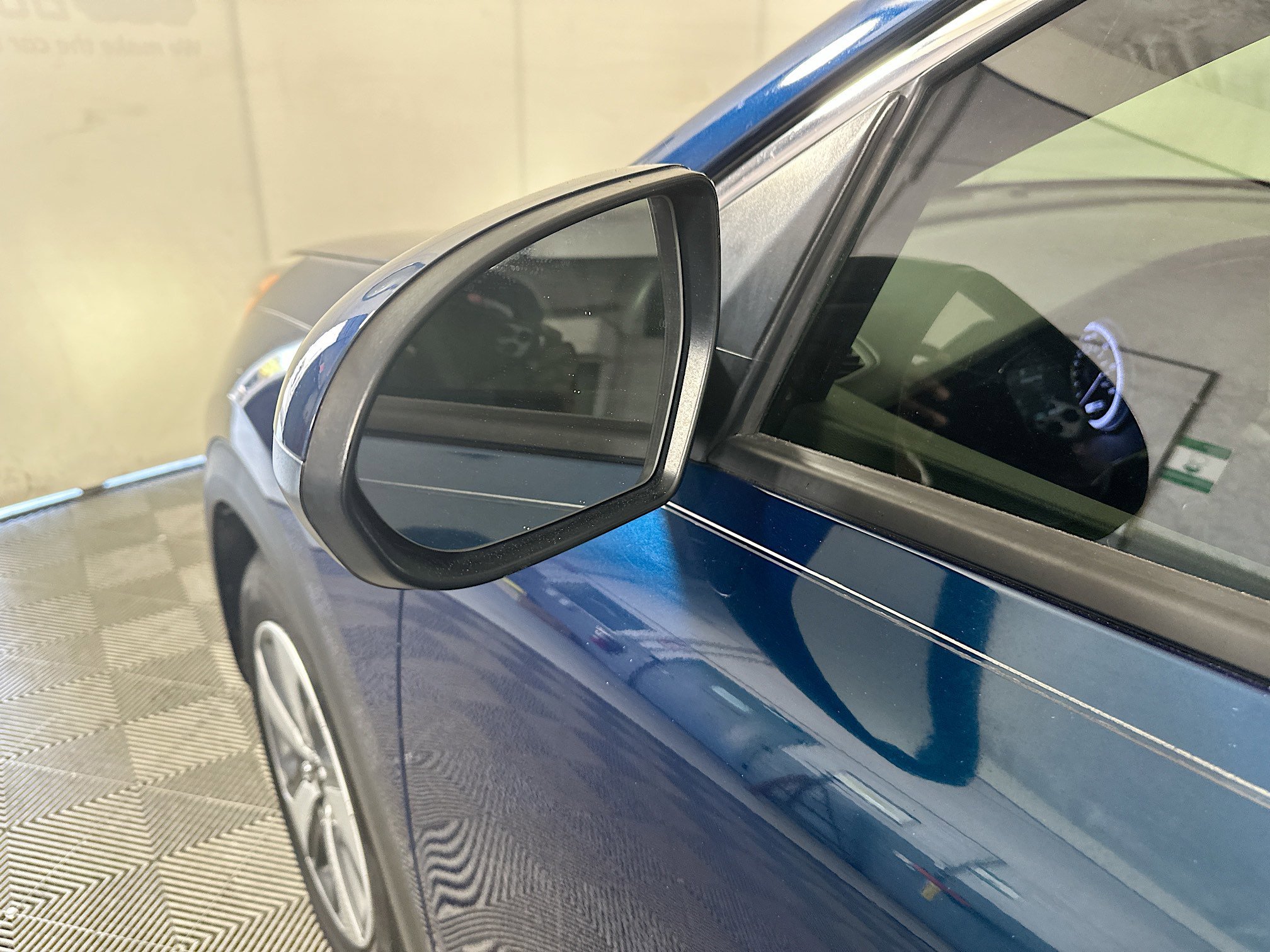 Used 2022 Deep Cerulean Kia LX image 10