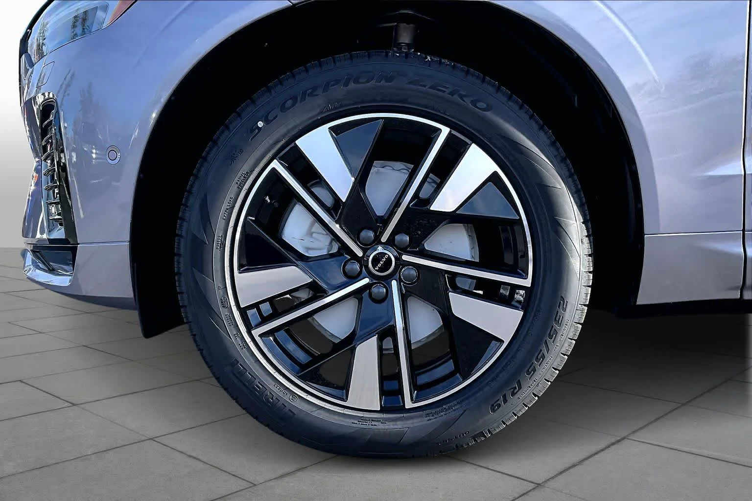 New 2026 AURORA SILVER Volvo Plus image 16