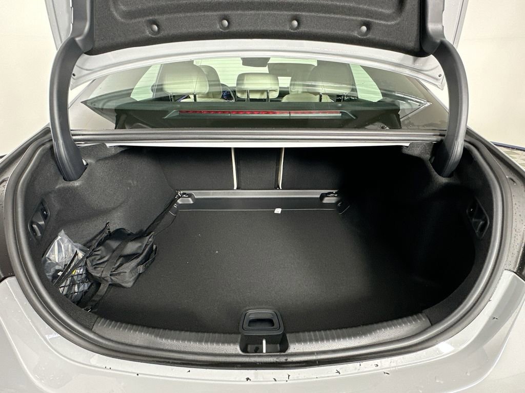 New 2026 MANUFAKTUR Alpine Grey Mercedes-Benz C 300 image 60