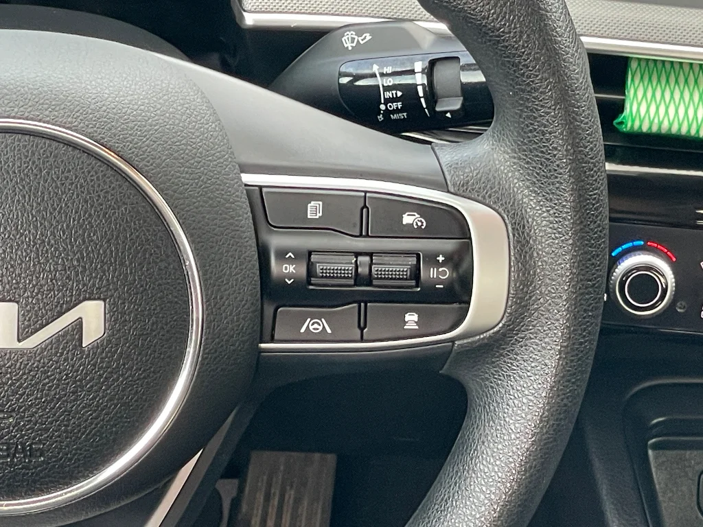 Used 2025 Interstellar Gray Kia LXS image 7