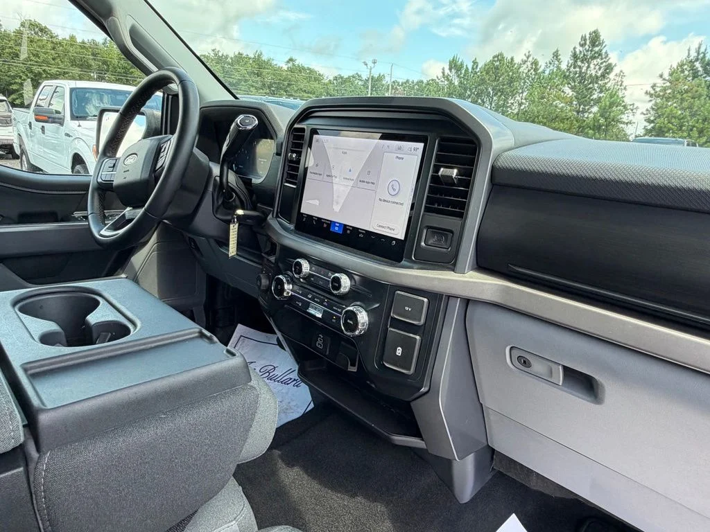 Used 2025 Gray Ford XLT image 7