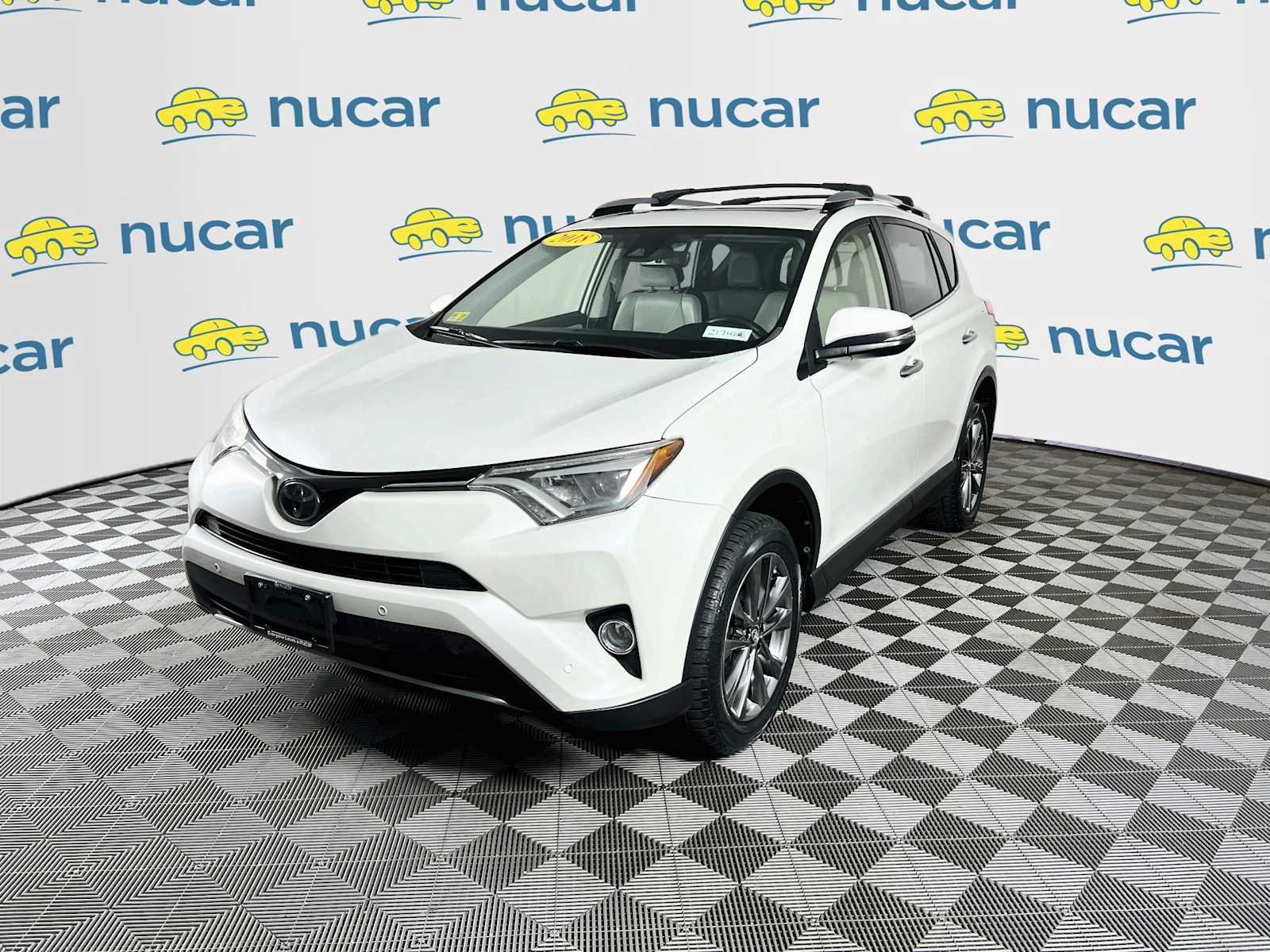 Used 2018 Blizzard Pearl Toyota Limited image 3