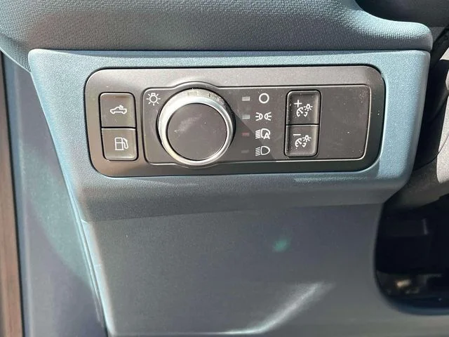 New 2026 Oxford White Ford XL image 22