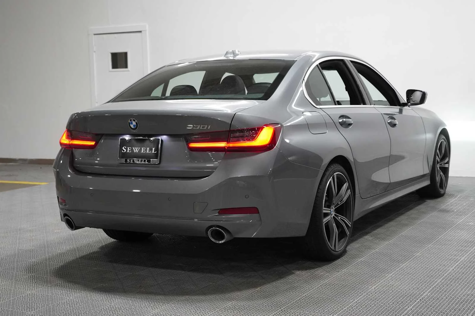 Certified Used 2024 Skyscraper Grey Metallic BMW 330i image 4