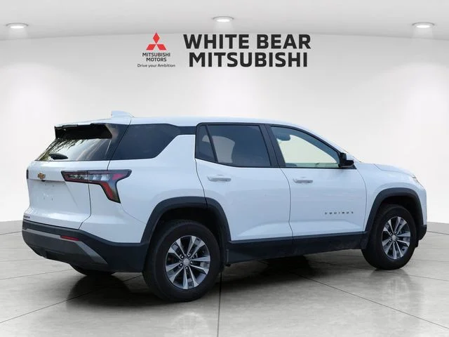 Used 2026 Summit White Chevrolet LT image 5