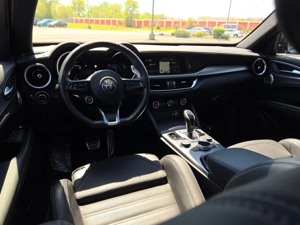 2024 Alfa Romeo Stelvio Veloce - Photo 20
