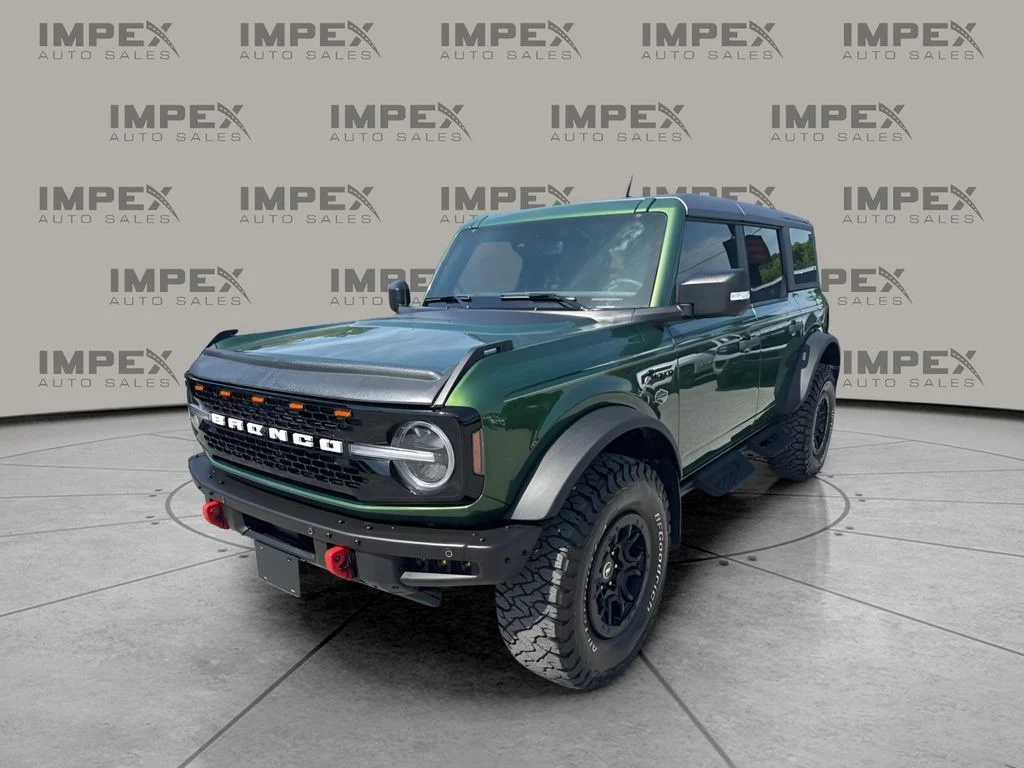Used 2023 Green Ford Wildtrak image 1
