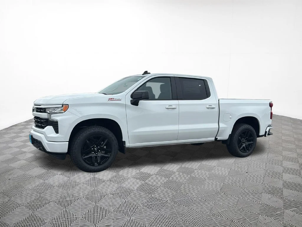 New 2026 Summit White Chevrolet RST image 2