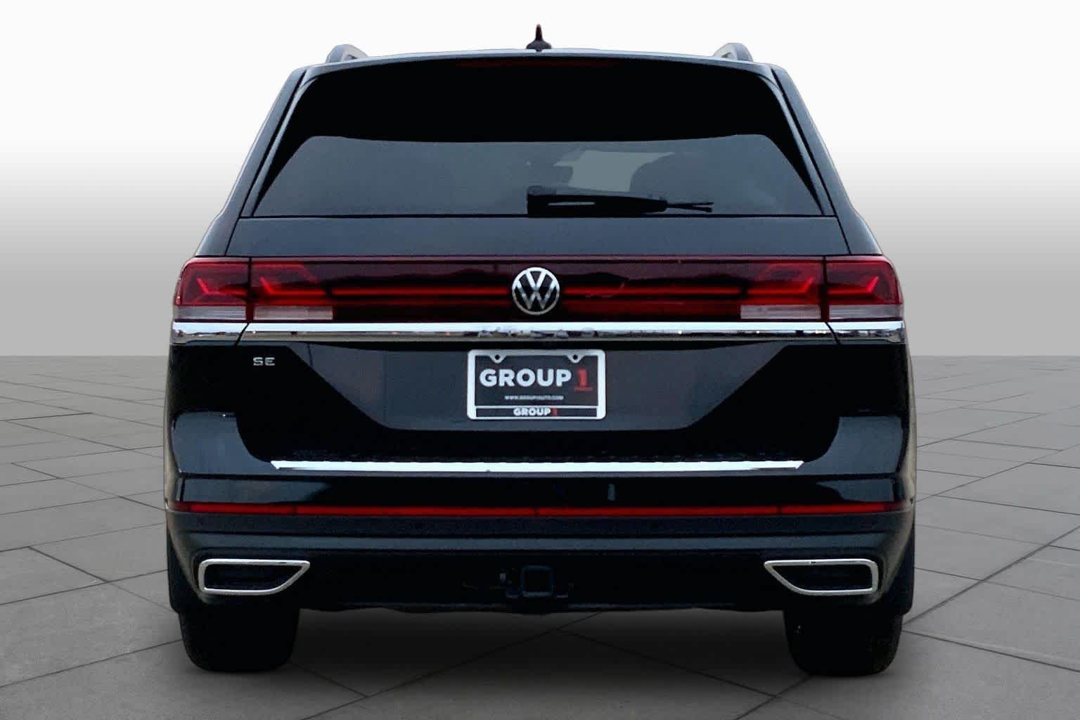 New 2026 Deep Black Pearl Volkswagen 2.0T SE w/Technology image 4