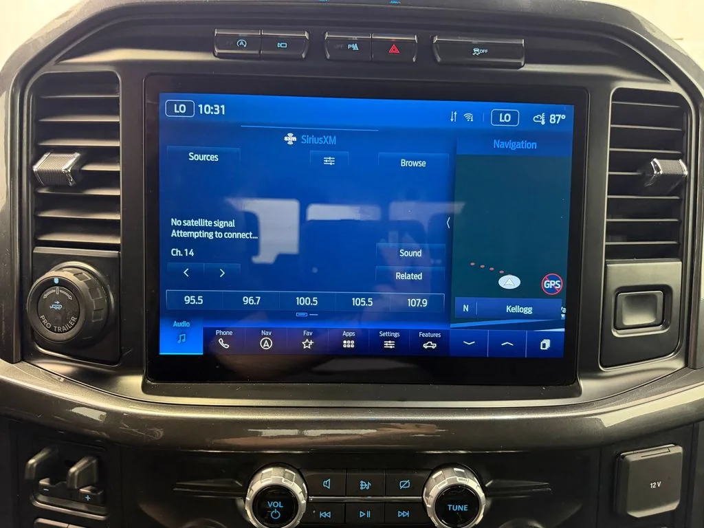 Used 2023 Iconic Silver Metallic Ford XLT image 18