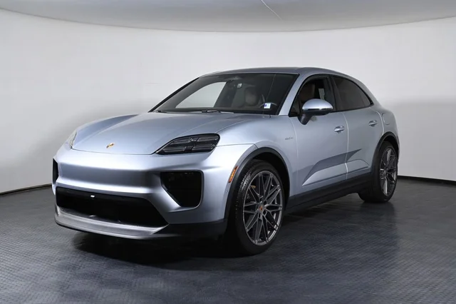 2025 Porsche Macan Electric 