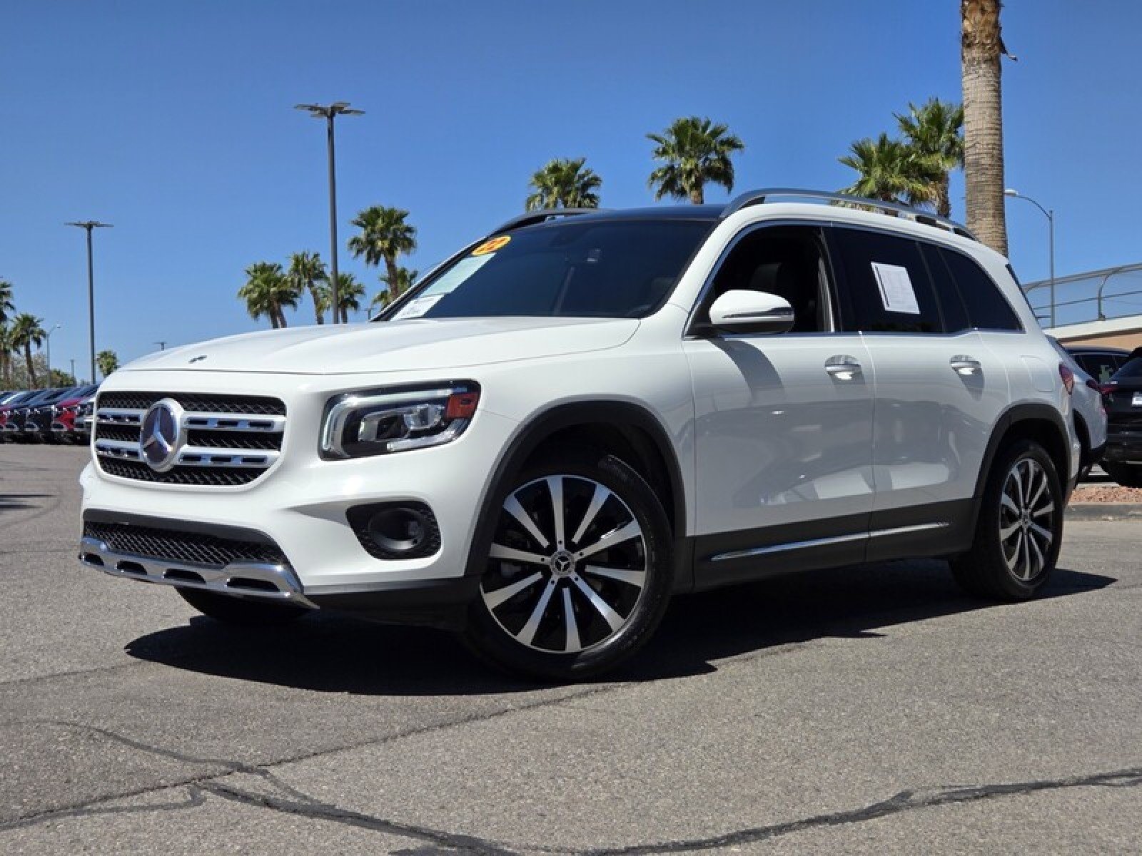 2022 Mercedes-Benz GLB GLB 250 4MATIC's photo