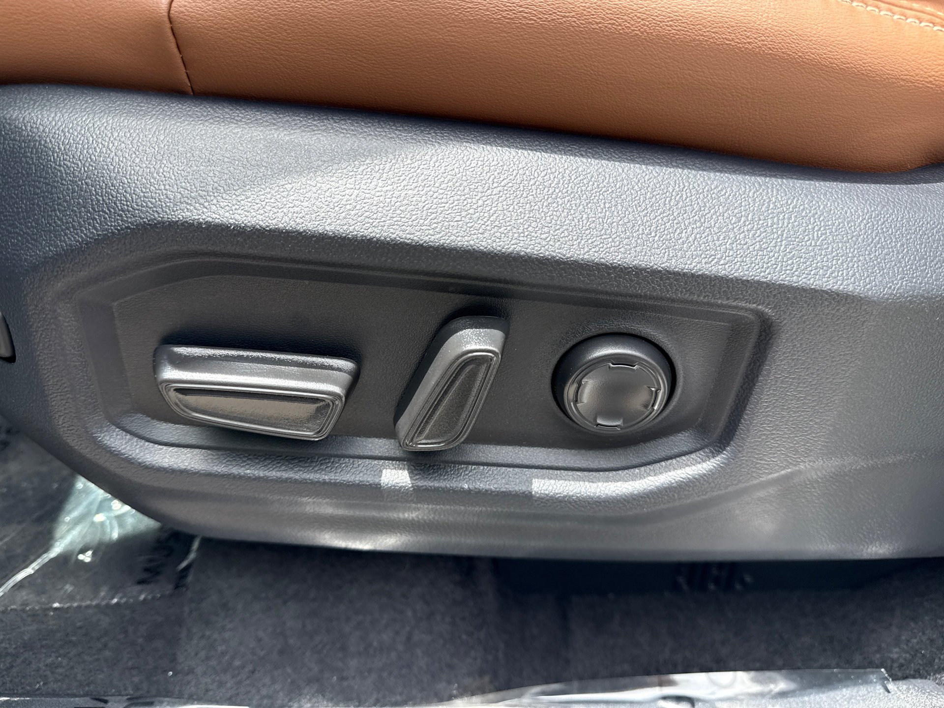 New 2026 Wind Chill Pearl <sup>1</sup> Toyota  1794 Edition image 22
