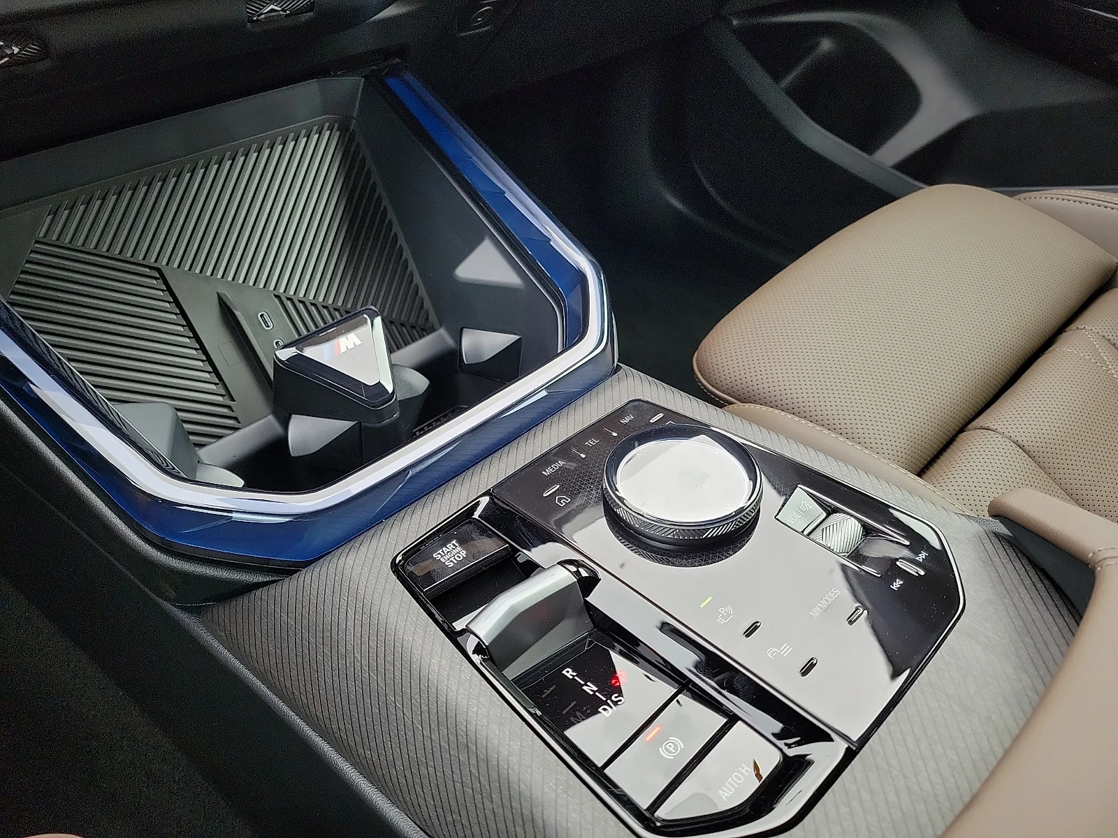 New 2026 Brooklyn Gray BMW 30 xDrive All-Wheel Drive Sports Activity Vehicle image 18