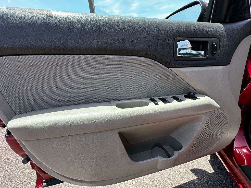 Used 2010 Red Candy Metallic Tinted Clearcoat Ford SE image 19
