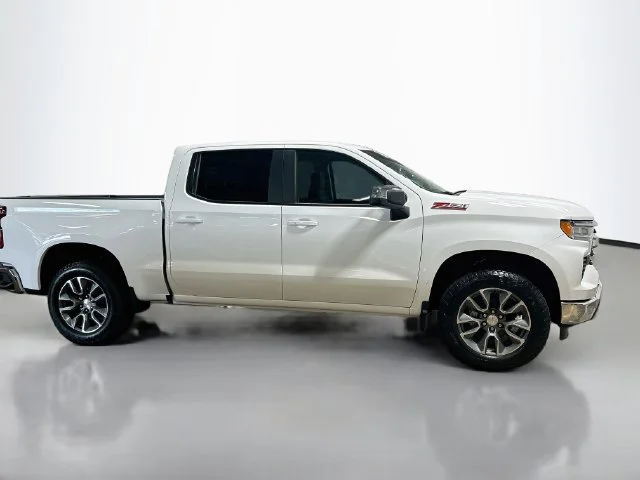 2026 Chevrolet Silverado 1500 LT - Photo 6