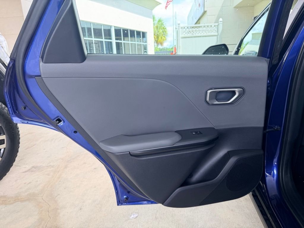 Used 2025 Blue Kia LXS image 27
