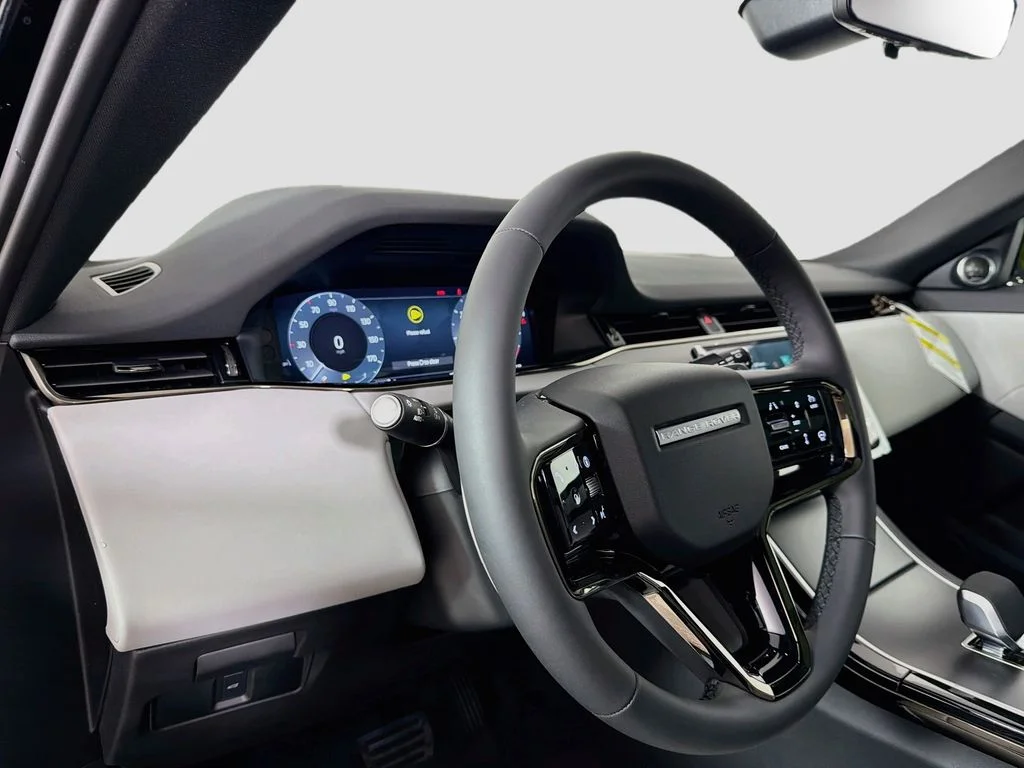 New 2026 Santorini Black Land Rover S image 9