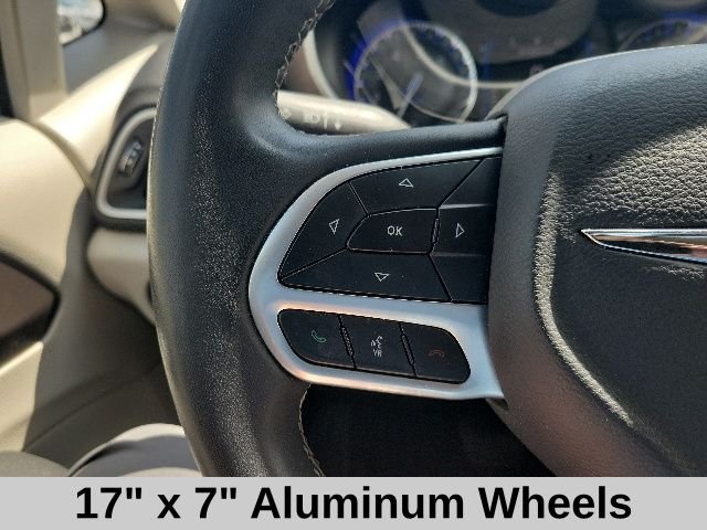 Used 2023 White Chrysler LX image 13