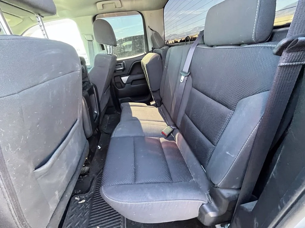 Used 2016 White Chevrolet LT image 14