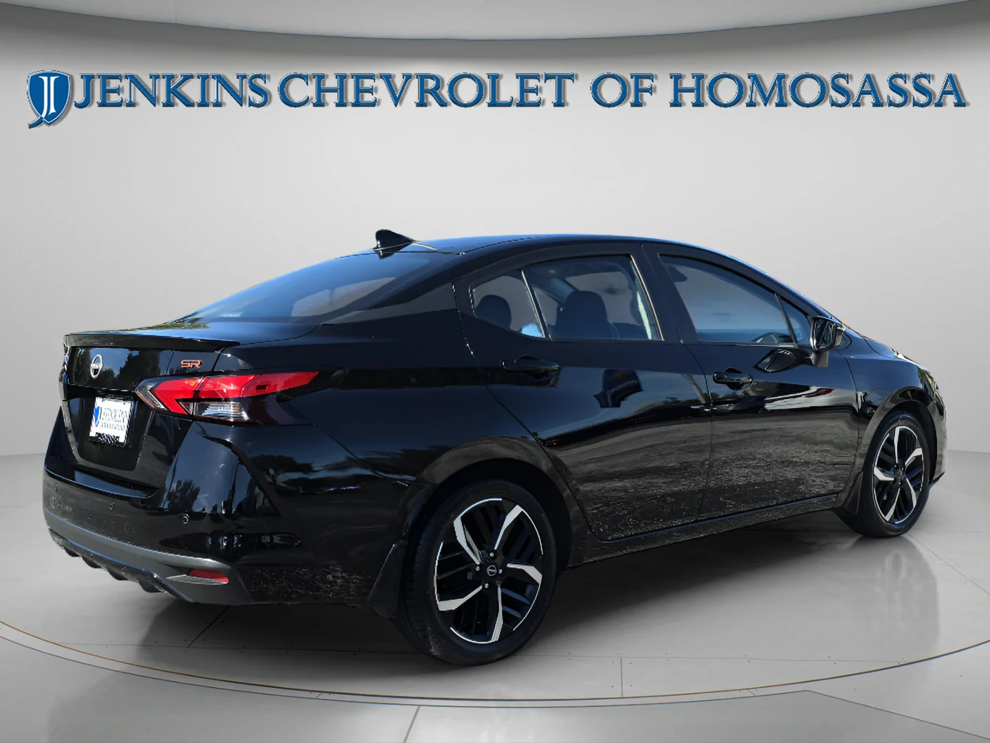 Used 2025 Super Black Nissan SR image 4
