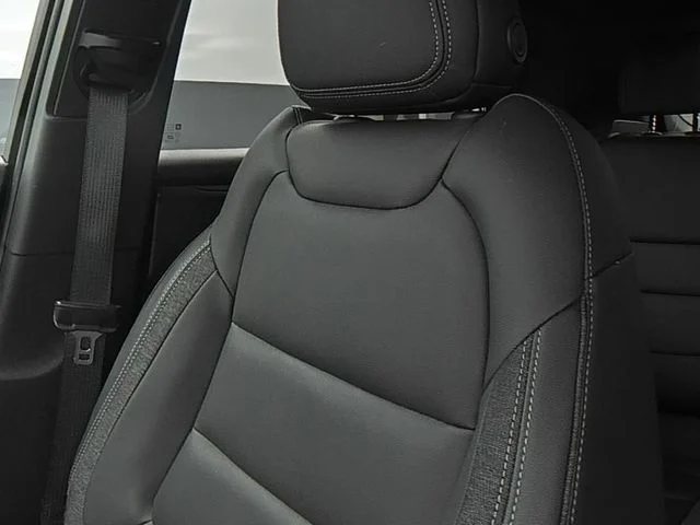 Used 2023 Gray Chevrolet ACTIV image 39