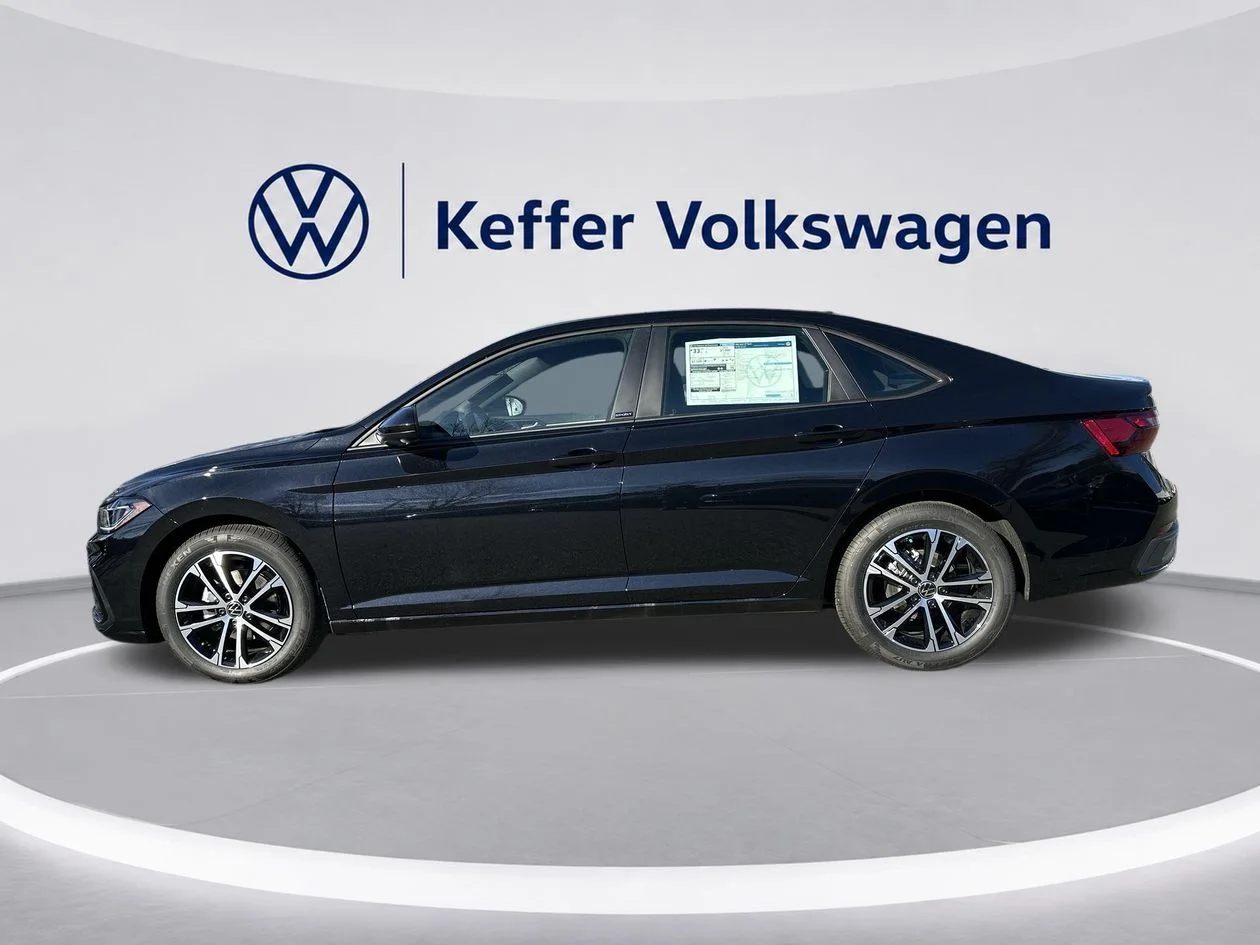 New 2026 Black Volkswagen 1.5T Sport image 2