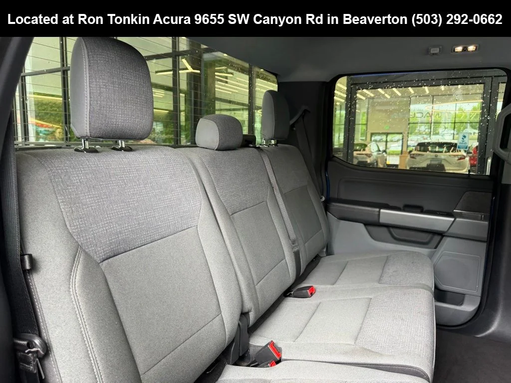 Used 2025 Atlas Blue Metallic Ford XLT image 28
