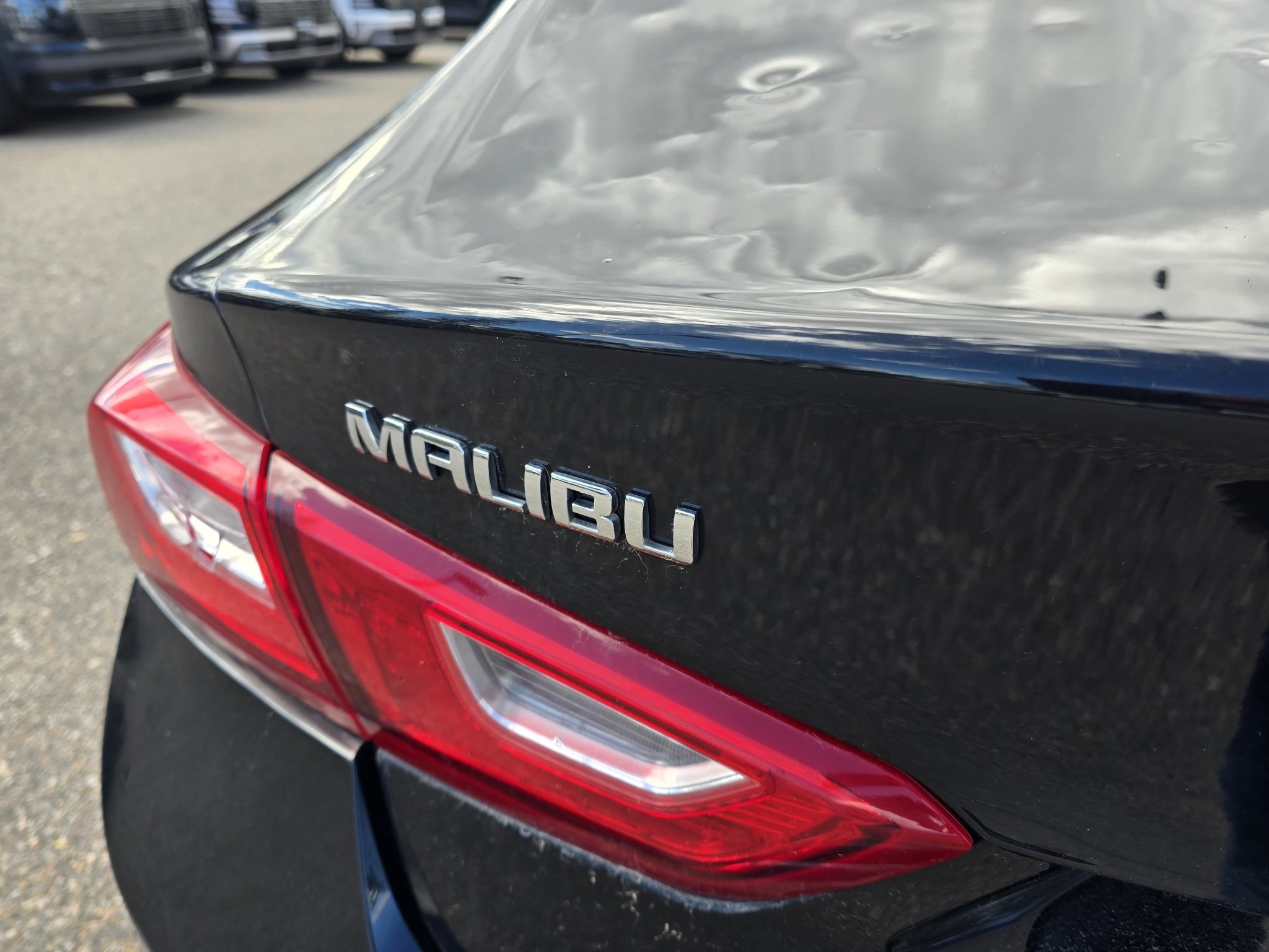 Used 2023 Mosaic Black Metallic Chevrolet LT image 17