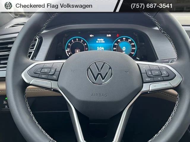 New 2026 White Volkswagen 2.0T SE w/Technology image 35