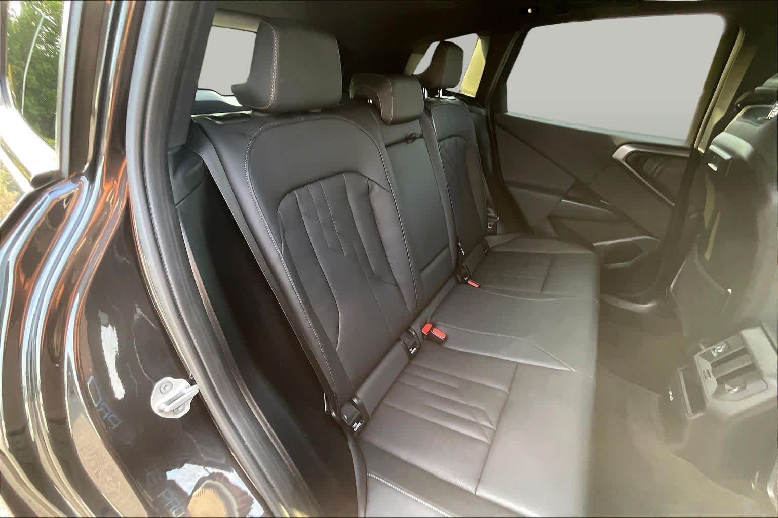 Used 2025 Dark Graphite Metallic BMW 30 xDrive image 19