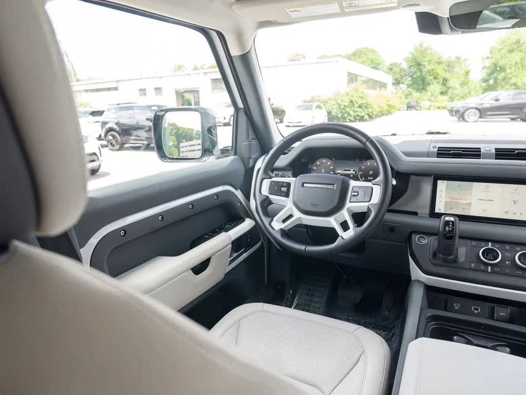 Certified Used 2024 White Land Rover S image 19