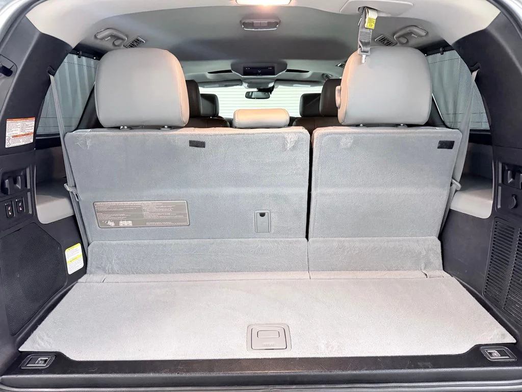 Used 2018 Silver Sky Metallic Toyota Platinum image 36