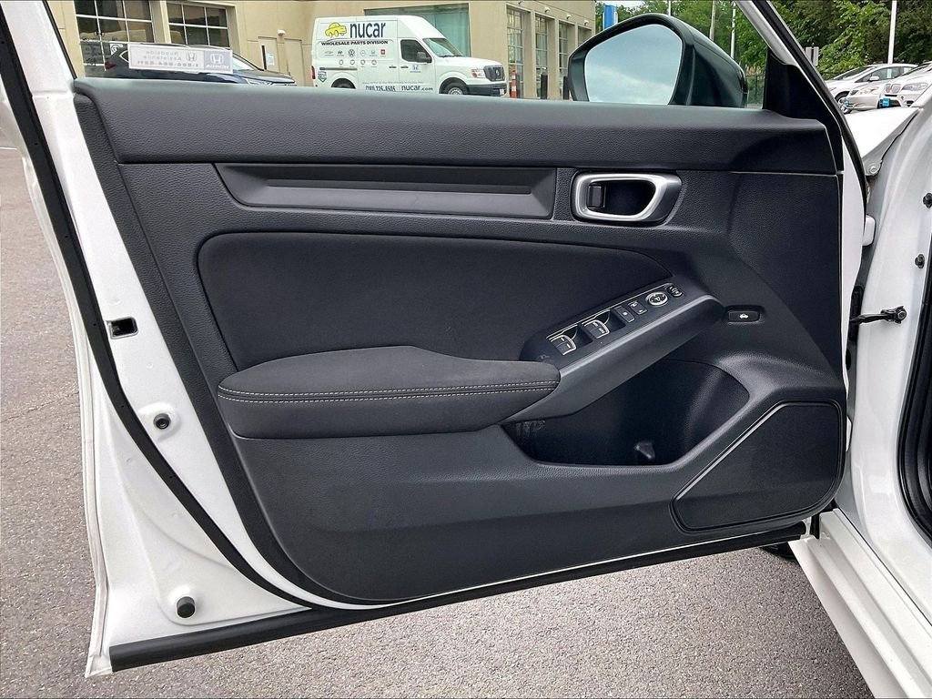 Used 2024 Platinum White Honda Sport image 9