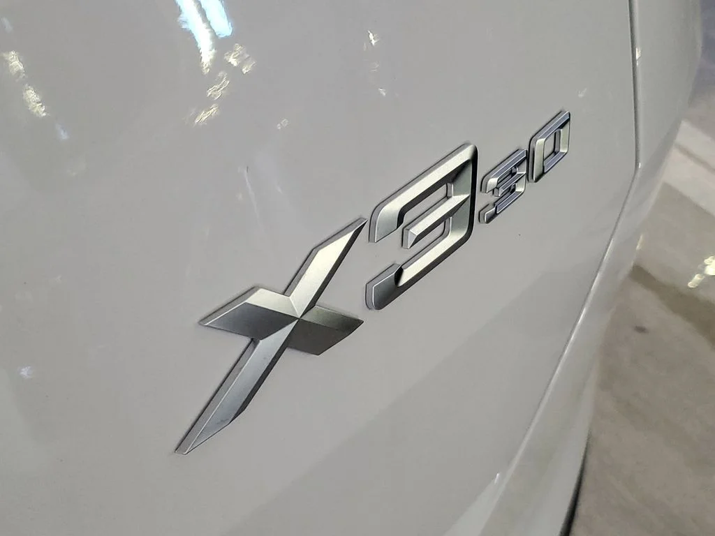 Used 2026 White BMW 30 xDrive image 6