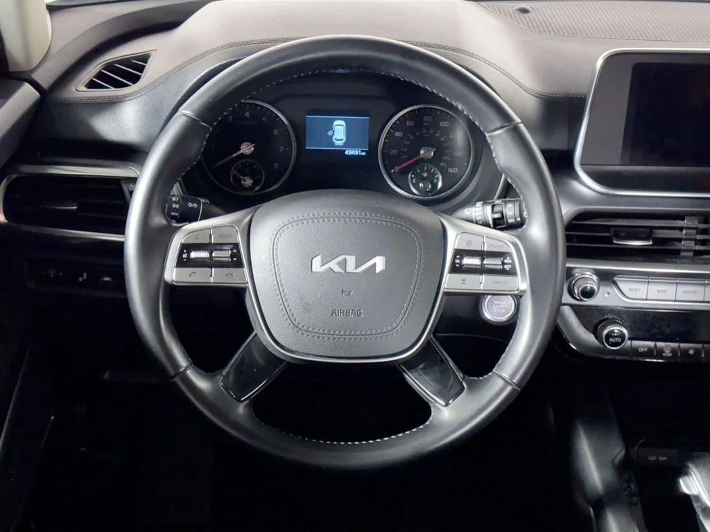 Certified Used 2022 Black Kia LX image 13