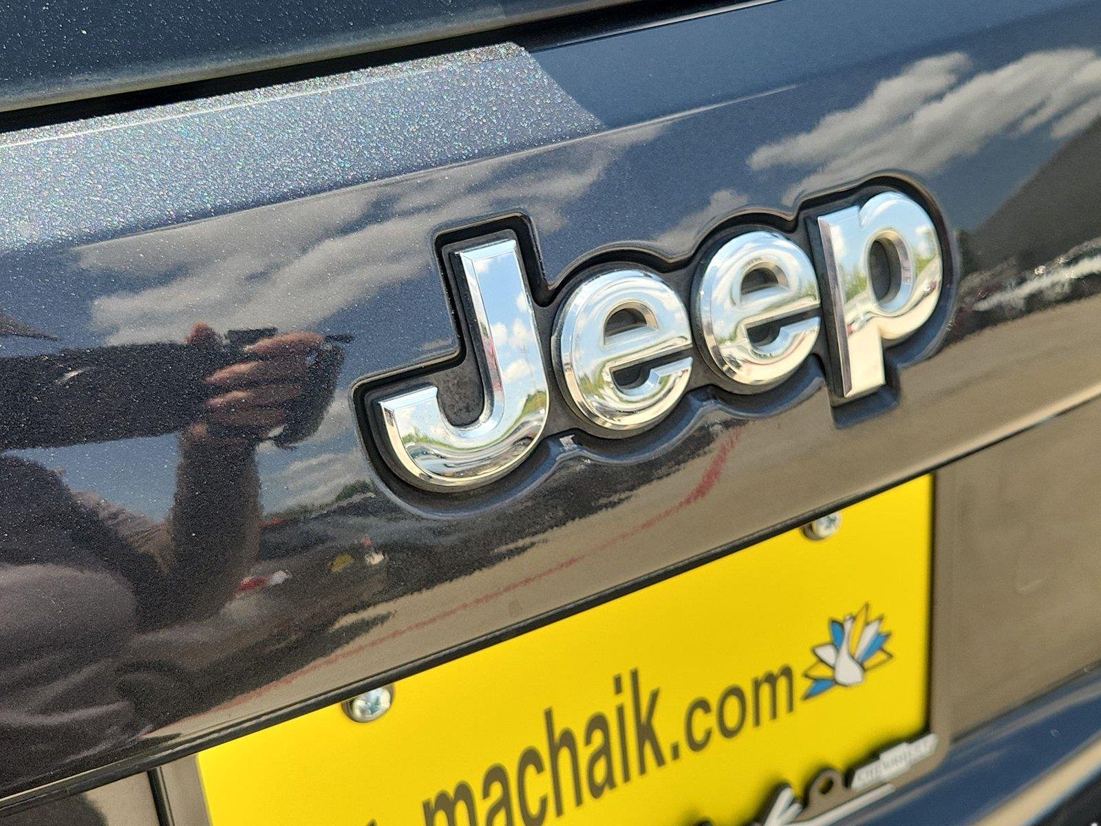 2015 Jeep Grand Cherokee Limited Gray at Auto Boutique Texas
