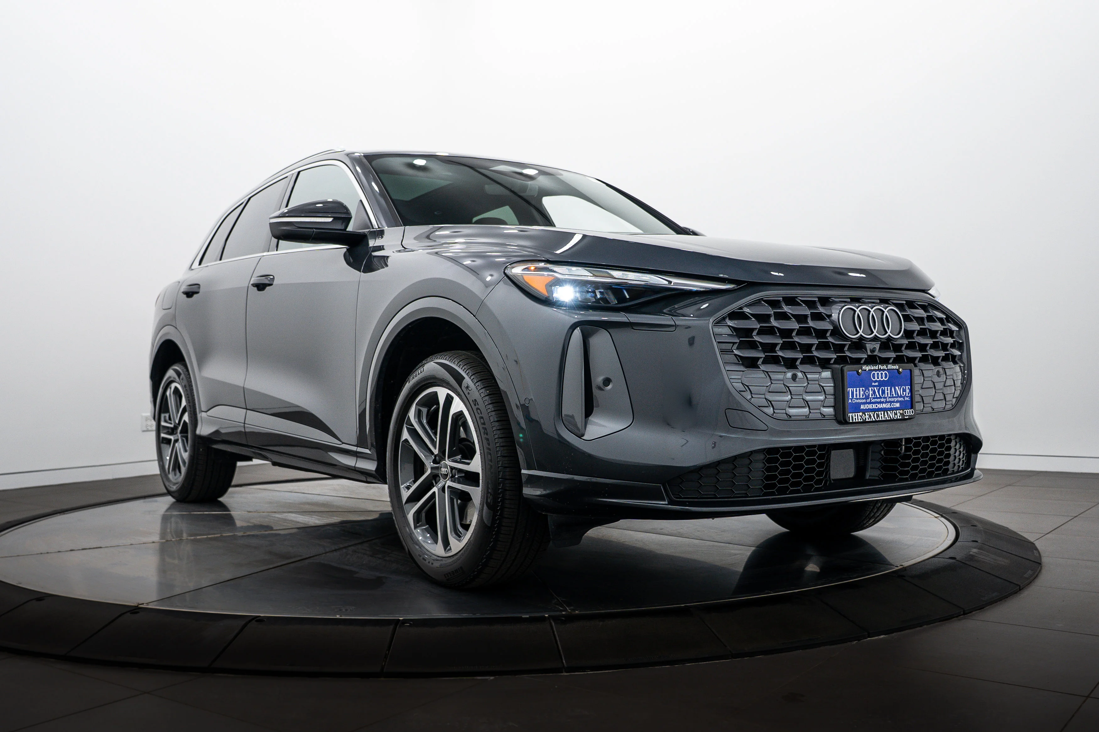 2025 Audi Q5 40 Premium's photo